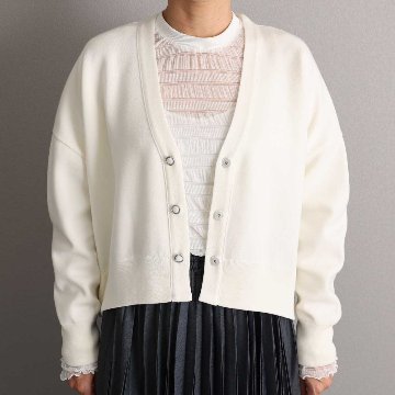 3月上旬お届け予定『Moist knit』 Cardigan ECRUの画像