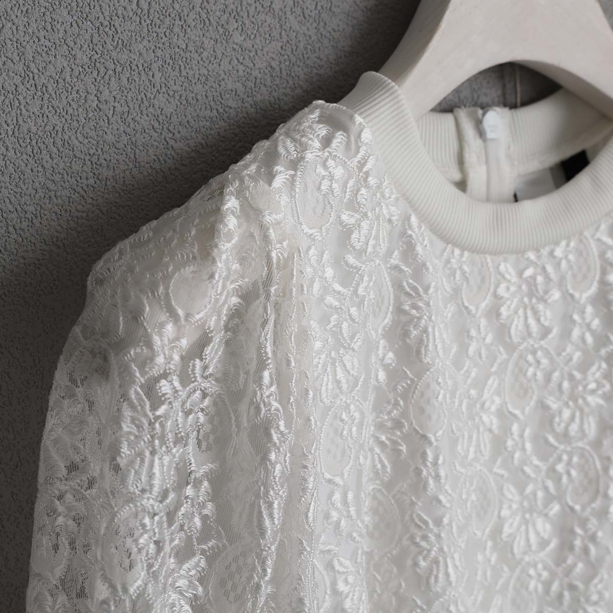 6月上旬『Paisley Lace』 Pullover tops WHITEの画像