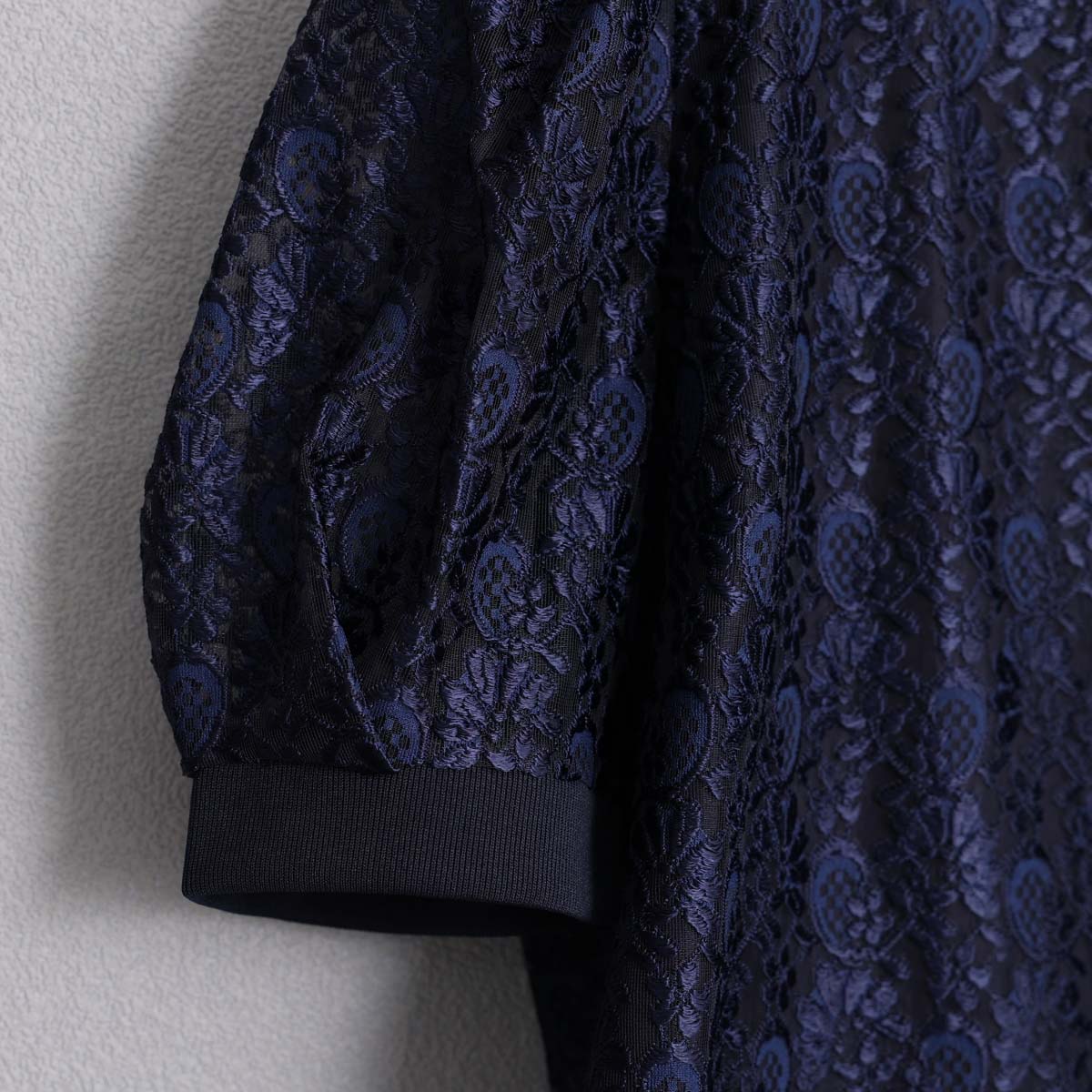 6月上旬『Paisley Lace』 Pullover tops NAVYの画像