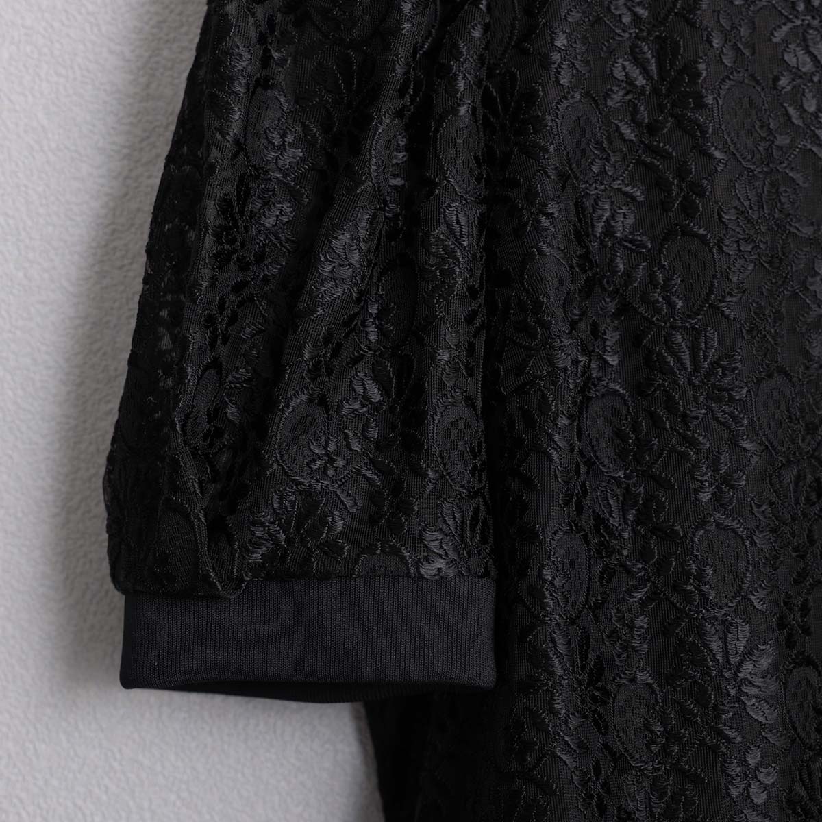 6月上旬『Paisley Lace』 Pullover tops BLACKの画像