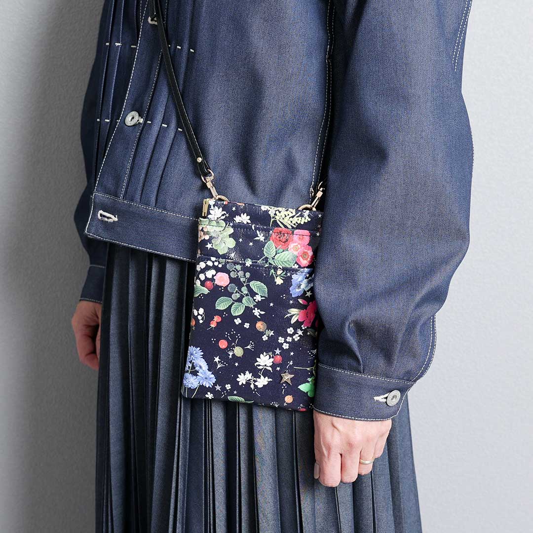 限定数ご受注商品2月下旬お届け予定『Actress flower leather』 Atelier mini pochetteの画像