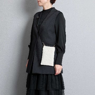 限定数ご受注2月下旬お届け予定『Stella quilt』 Atelier mini pochetteの画像