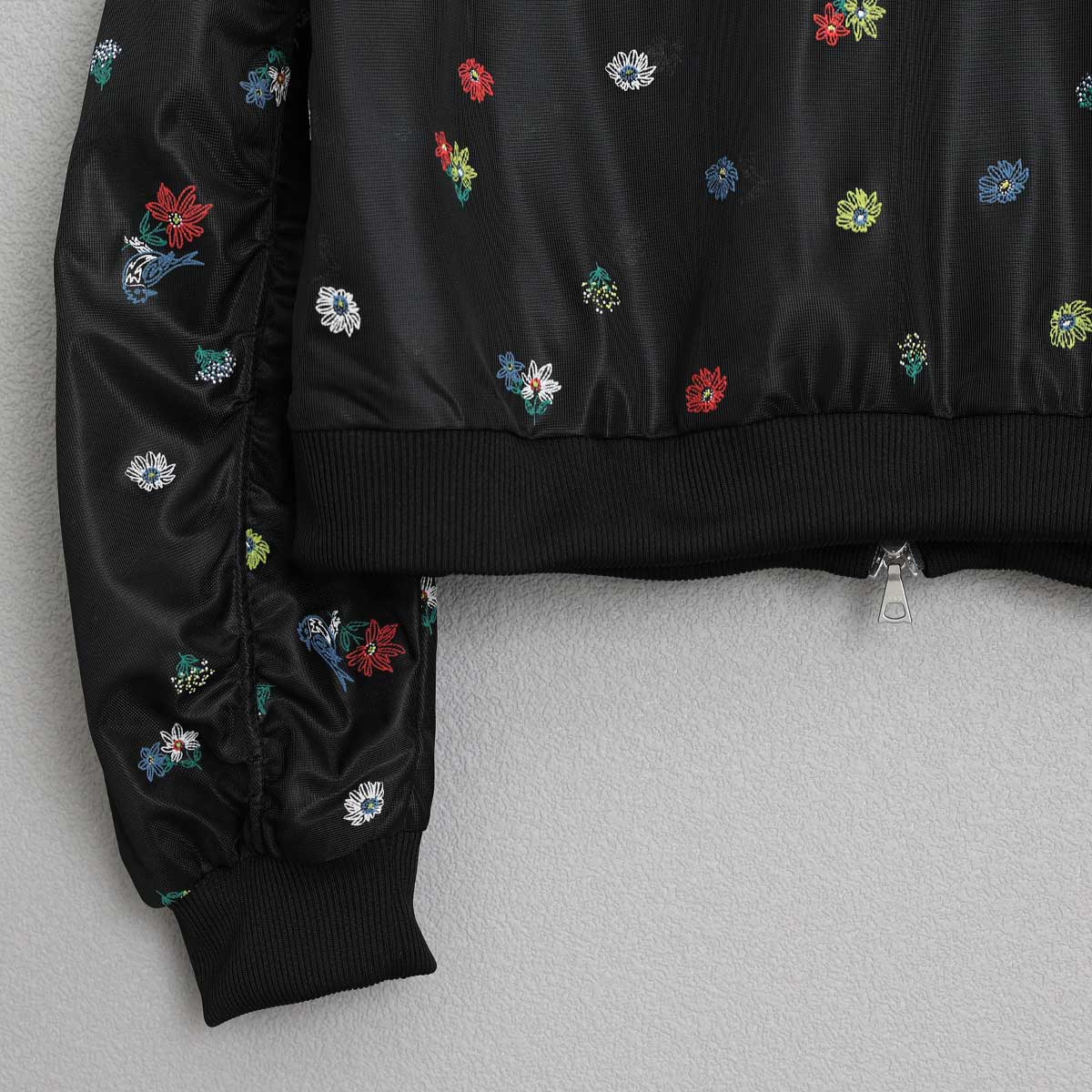 7月中旬～下旬お届け予定『Robin flower sheer knit』 Bomber jacket 【全1色】の画像