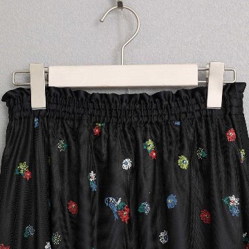 7月中旬～下旬お届け予定『Robin flower sheer knit』 Long skirt【全1色】の画像