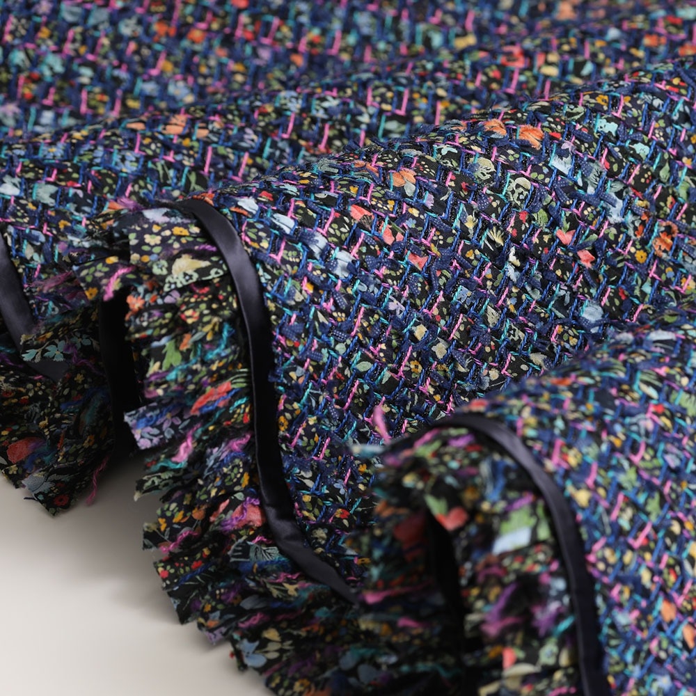 『Wreath tweed』 Circular skirt NAVY画像