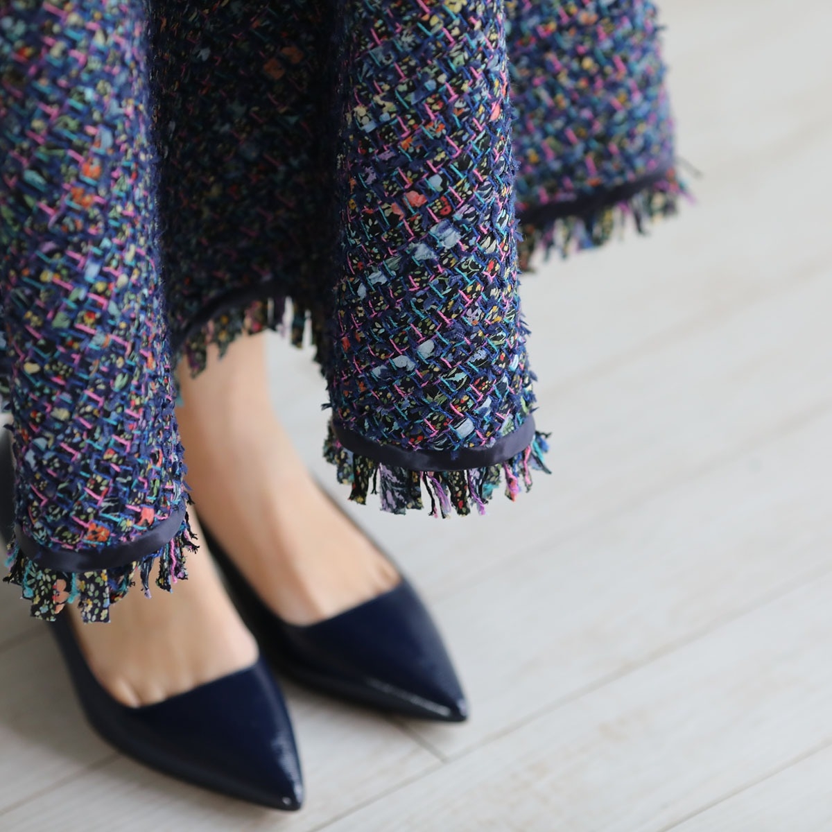 『Wreath tweed』 Circular skirt NAVY画像