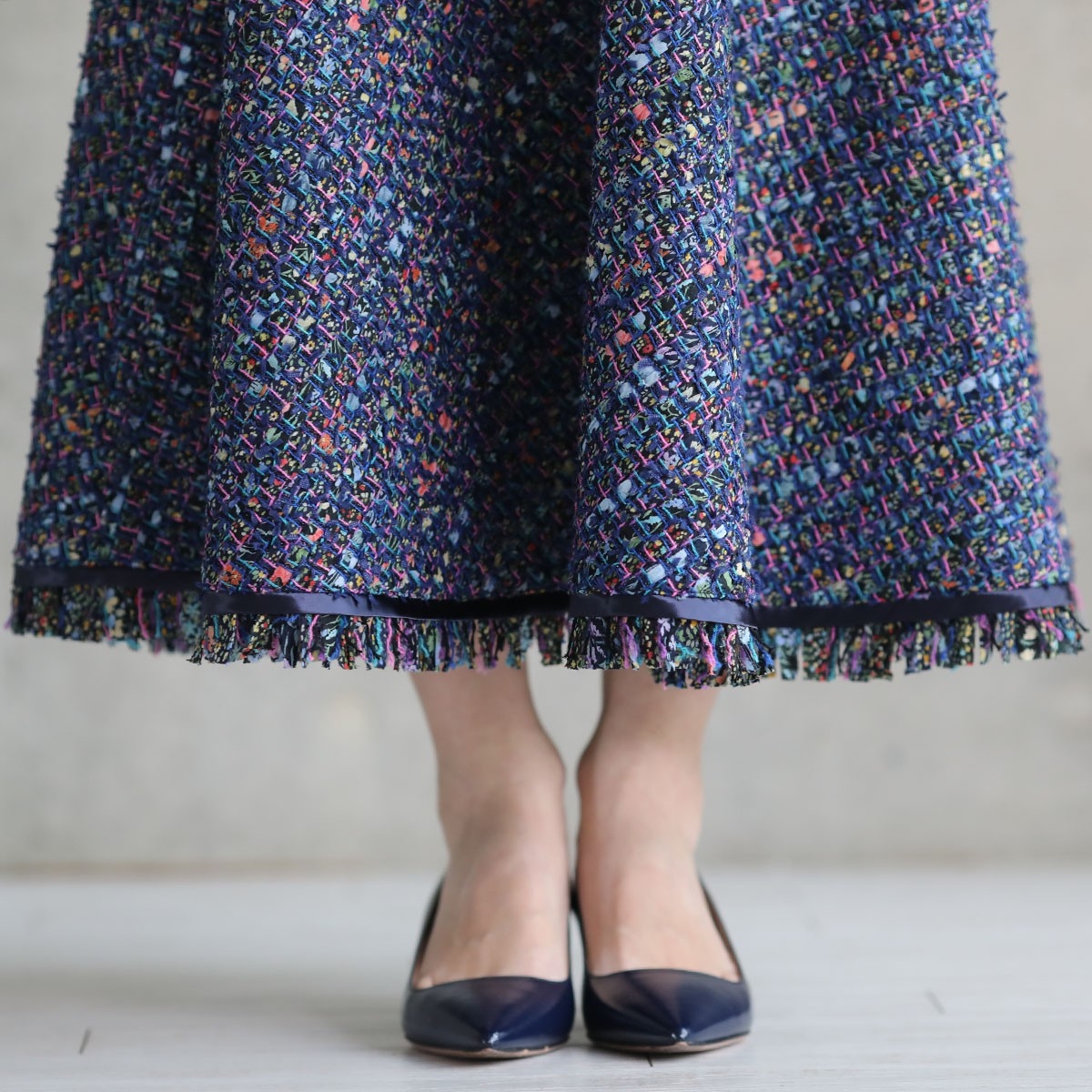 『Wreath tweed』 Circular skirt NAVY画像