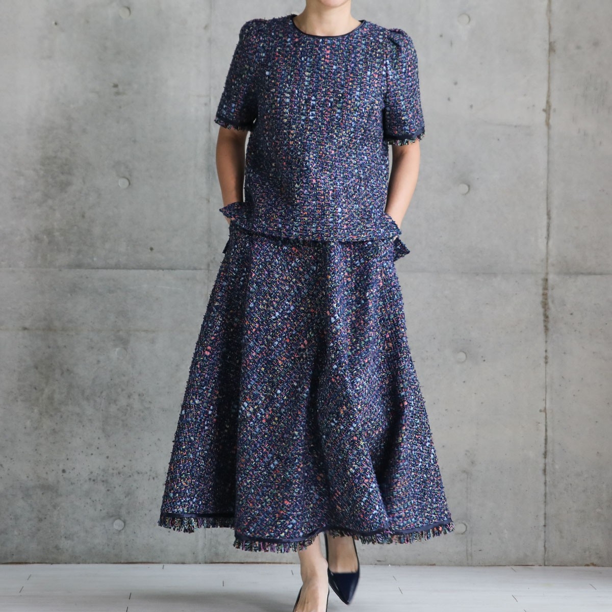 『Wreath tweed』 Circular skirt NAVY画像
