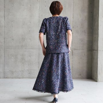『Wreath tweed』 Circular skirt NAVY画像