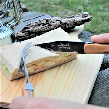 ステーキを美味しく食べるフランス製ナイフ フォーク