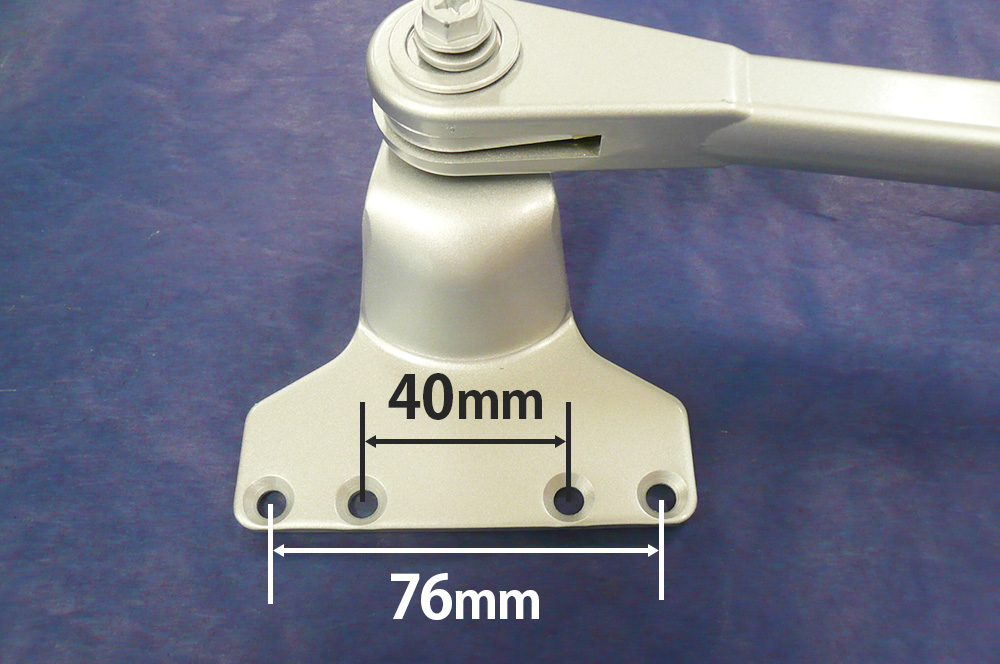 RYOBI 20シリーズ 65キロ対応型(76mm×40mm)ちどり4つ穴・横一線4つ穴の画像