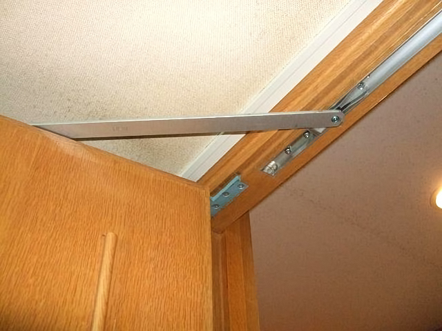 NHN コンシールドドアクローザー交換用 ※納期はおよそ1～2週間程度かかる場合があります。の画像