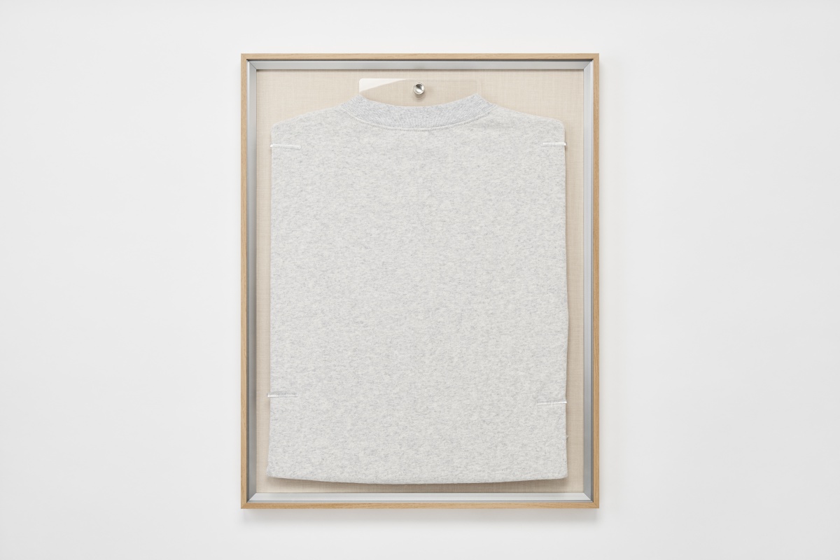 アルナ 簡易ユニフォームケース UVカットアクリル仕様 Tシャツ・ユニフォーム折りたたみタイプの画像