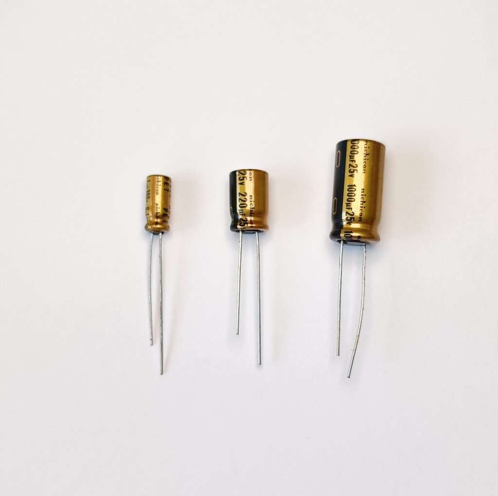 nichicon FWの画像