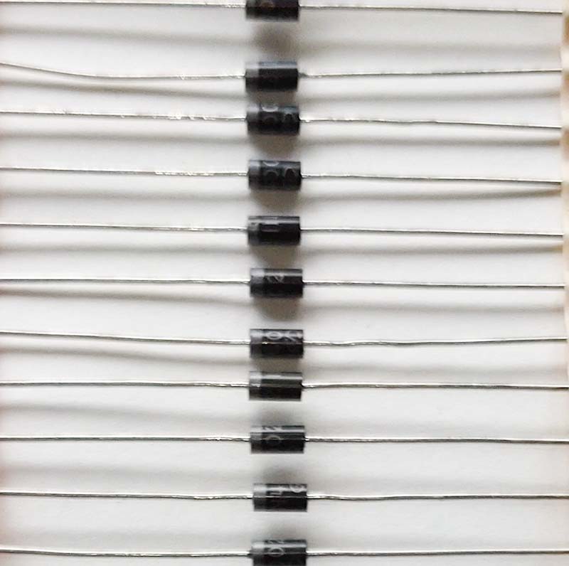 ダイオード　1N4001の画像