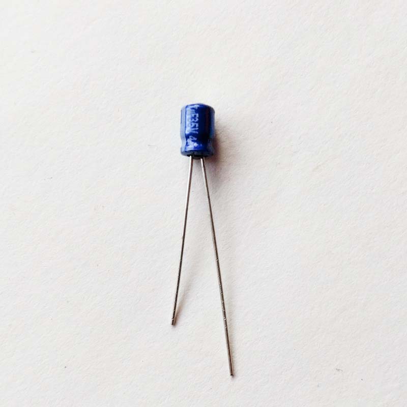 Panasonic AD-X 4.7μF/35Vの画像