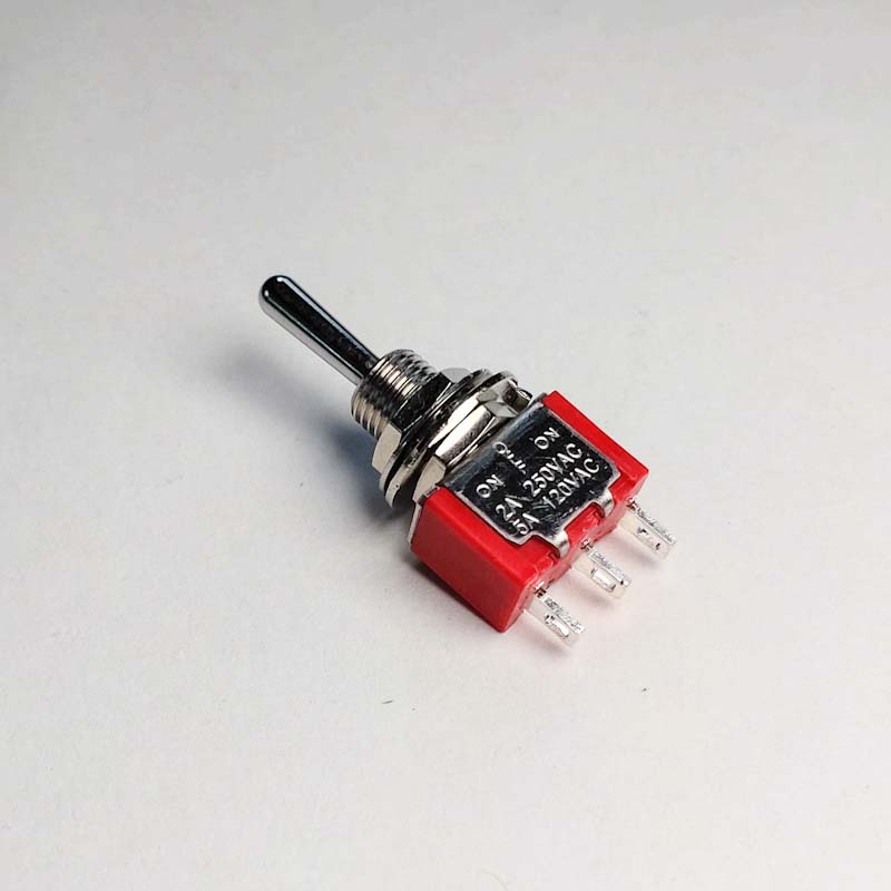 SPDT　トグルスイッチ　ON-OFF-ONの画像