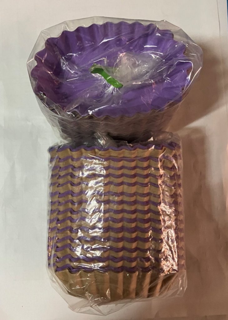 【訳あり　B級品　おかずカップ】PETフィルムケース　ムラサキ小判Dの画像