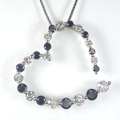【ブラックダイヤモンド】ハートネックレス/K18WG（ホワイトゴールド）ダイヤモンドネックレス　ダイヤネックレス オープンハートの画像