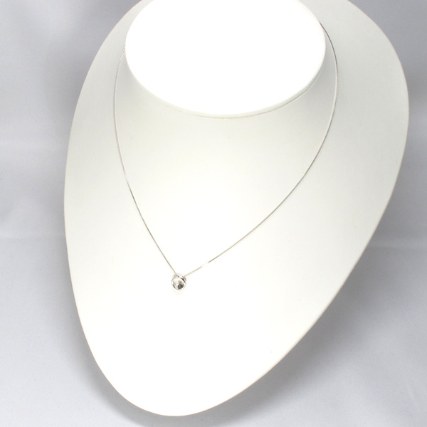 【魅惑の輝き・ブラックダイヤモンド】天然ダイヤモンドネックレス/ホワイトゴールド(K10ＷＧ)一粒ダイヤモンド ダイヤネックレスの画像
