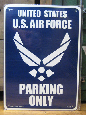 U.S空軍専用 パーキングプレート　プラスティックサイン看板　アメリカン雑貨画像
