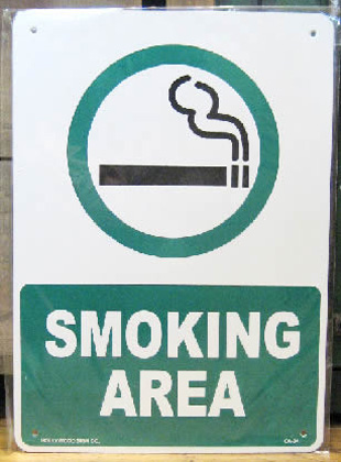 喫煙エリアサインプレート　プラスティックサイン看板　アメリカン雑貨画像