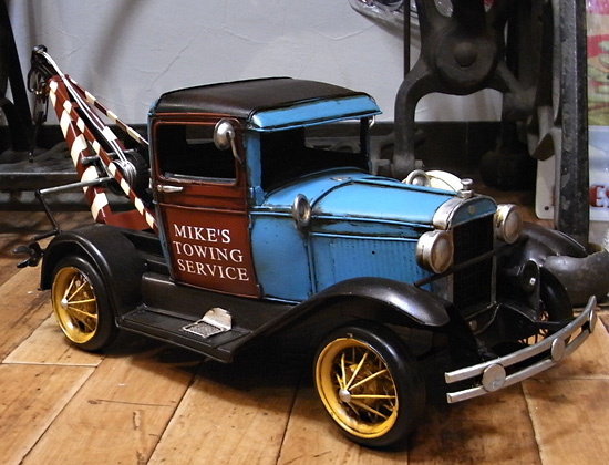 クラシックレッカー車 ブリキ製自動車 ブリキのおもちゃ アメリカン雑貨画像