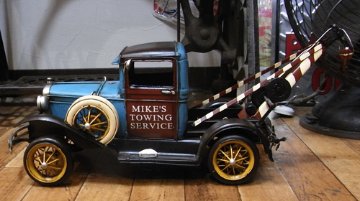 クラシックレッカー車 ブリキ製自動車 ブリキのおもちゃ アメリカン雑貨画像