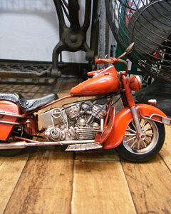バイク【レッド】 ブリキのおもちゃ ブリキ製オートバイ アメリカン雑貨画像