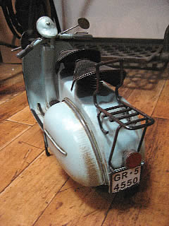 ベスパモデルスクーター【ライトブルー】 ブリキのおもちゃ ブリキ製オートバイ アメリカン雑貨画像