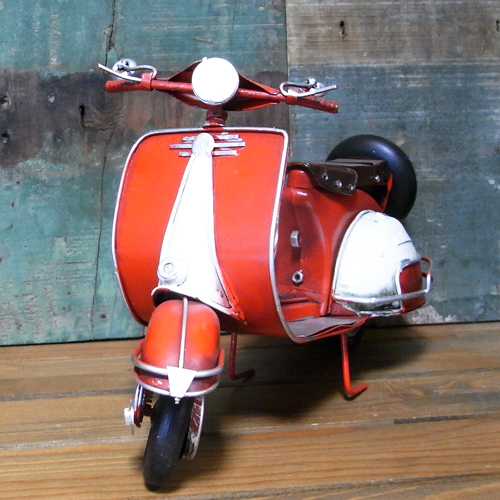 BIGスクーター ノスタルジックデコ バイク【レッド】ブリキのおもちゃ ブリキ製オートバイ アメリカン雑貨画像