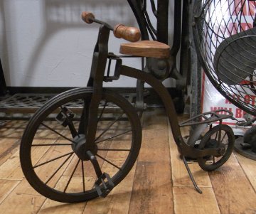 オールドバイシクル　アンティークタイプ自転車　ブリキのおもちゃ　ブリキ製自転車　アメリカン雑貨画像