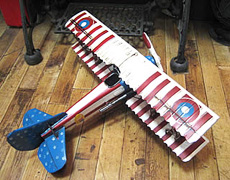 アメリカン飛行機 複葉機　ブリキのおもちゃ　ブリキ製飛行機　アメリカン雑貨画像