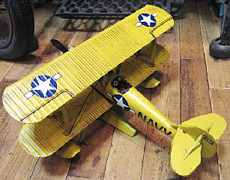 ブリキ製水上飛行機 三葉機　ブリキのおもちゃ　ブリキ製飛行機　アメリカン雑貨画像