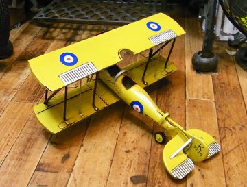 ブリキ製複葉機 ブリキのおもちゃ　ブリキ製飛行機　アメリカン雑貨画像