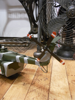  トランスポート ヘリコプター ブリキのおもちゃ　ブリキ製飛行機　アメリカン雑貨画像