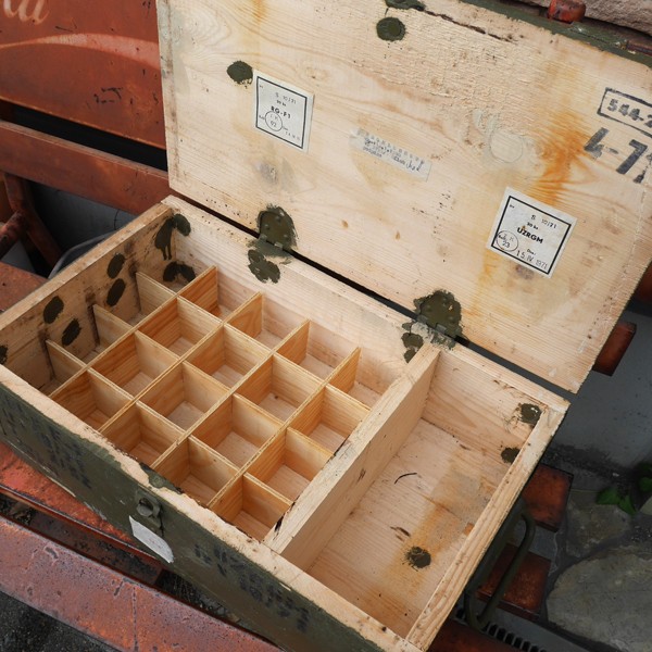 チェコ軍 F1 グレネードボックス 手榴弾入れ 収納ボックス　ミリタリー　ユーズドジャンク画像
