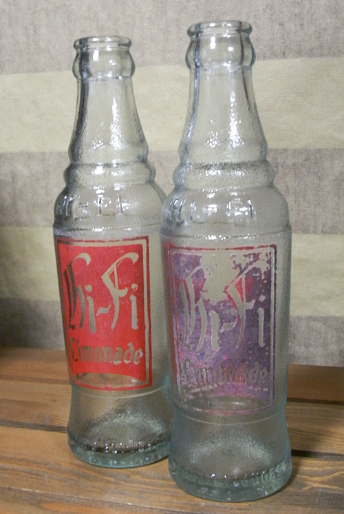 HI-FI アンティーク ドリンク瓶 レッド インテリア小物　ユーズドジャンク　レトロ雑貨画像
