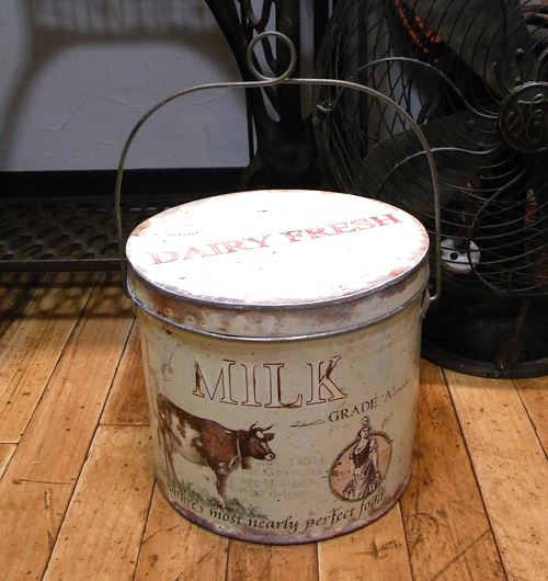 アンティークタイプブリキ缶 ストッカー 　MILK　ガーデニング雑貨　カントリー雑貨　　画像
