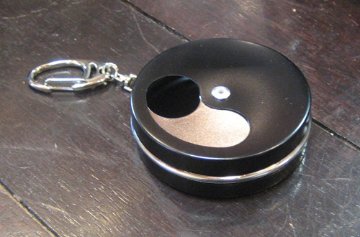 キーホルダー型携帯灰皿【ブラック】　モバイル灰皿　携帯灰皿画像