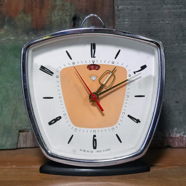 アンティーク 目覚まし時計 ゼンマイ式 置き時計 レトロ インテリア画像