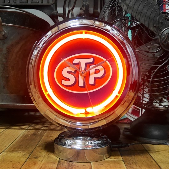  STP ガスランプ ネオンクロック 置時計　アメリカン雑貨画像