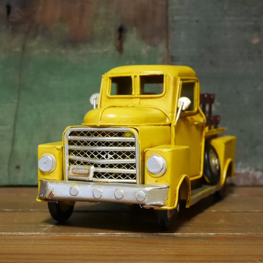 ヴィンテージカー　ピックアップトラック truck  ブリキのおもちゃ アメリカン雑貨画像