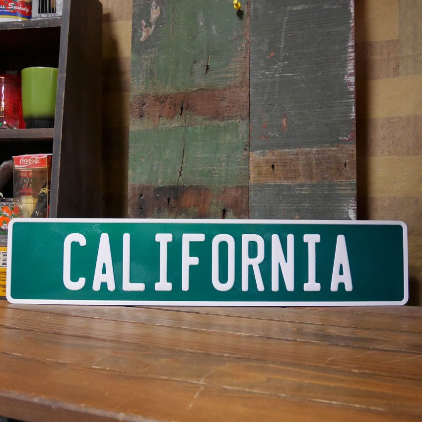 ストリートサイン看板　カリフォルニア アルミエンボス　トラフィックサイン　標識　アメリカン雑貨画像