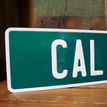 ストリートサイン看板　カリフォルニア アルミエンボス　トラフィックサイン　標識　アメリカン雑貨画像