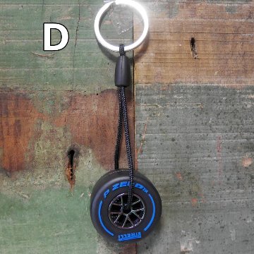 レーシングカータイヤ キーホルダー ピレリ PZERO キーリング アメリカン雑貨　の画像