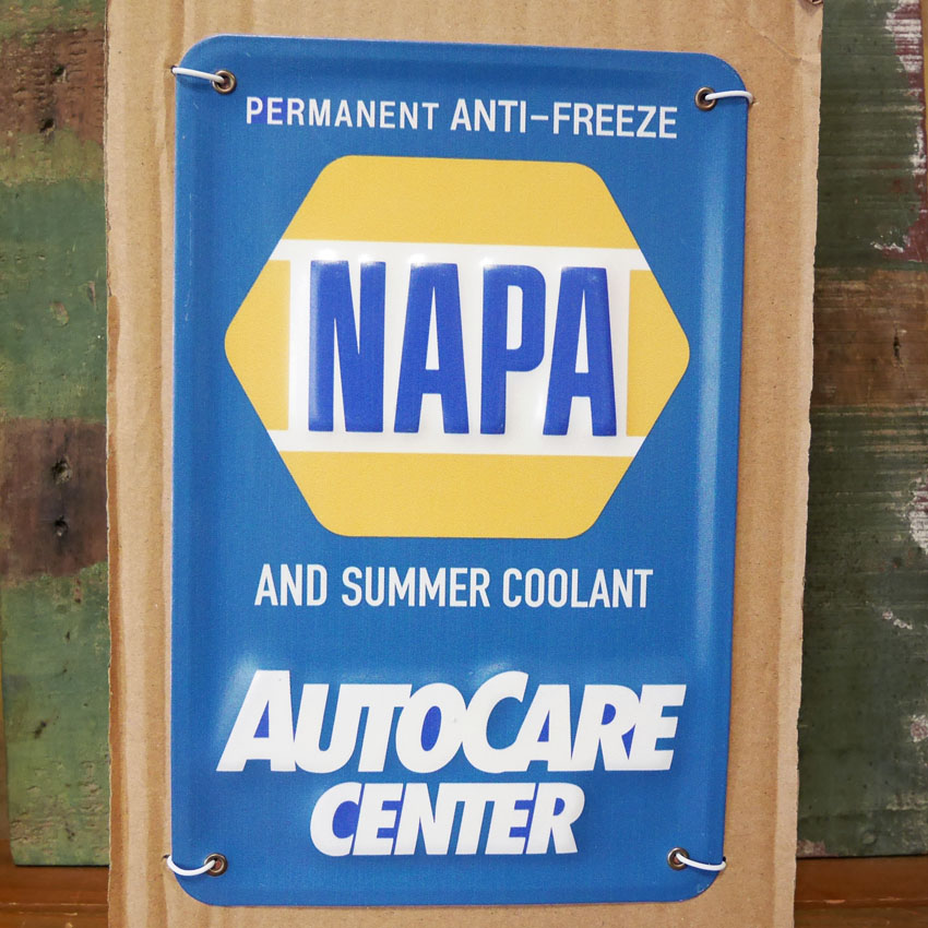 NAPA エンボスブリキ看板 ティンサイン　オートケアセンター　ガレージインテリア　アメリカン雑貨画像