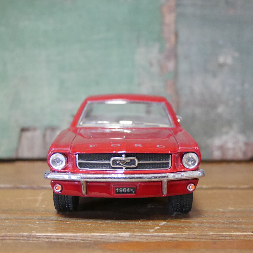 フォード マスタング 1/36 プルバックミニカー 1964 Ford Mustang　キンスマート アメリカン雑貨の画像