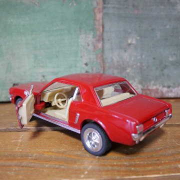フォード マスタング 1/36 プルバックミニカー 1964 Ford Mustang　キンスマート アメリカン雑貨の画像