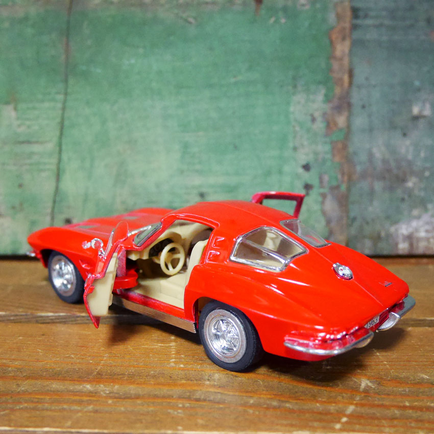 シボレー コルベット スティングレイ 1/36 プルバックミニカー 1963 Corvette Sting Ray　キンスマート アメリカン雑貨の画像